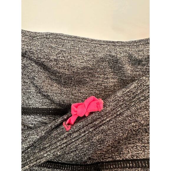 Victoria's Secret VSX Size Medium Gray Knockout Crop Leggings Activewear Yoga - Picture 5 of 13